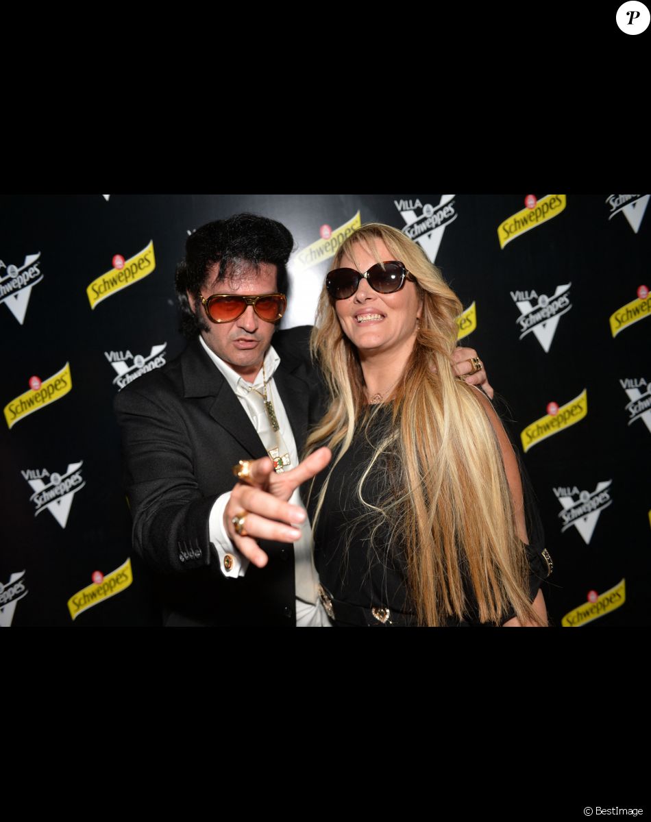 Exclusif - Loana Petrucciani et son ami Eryl Prayer (sosie de Elvis Presley) - Soirée des invités Unexpected à la Villa Schweppes lors du 70ème festival de Cannes le 20 mai 2017.