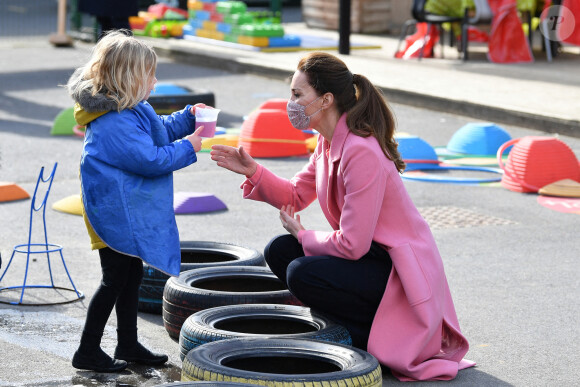 Kate Catherine Middleton, duchesse de Cambridge, en visite à l'école 21 à Londres. Le 11 mars 2021