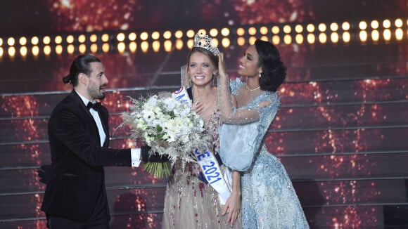 Clémence Botino et Amandine Petit à Miss Univers : deux Miss France au concours, une première !