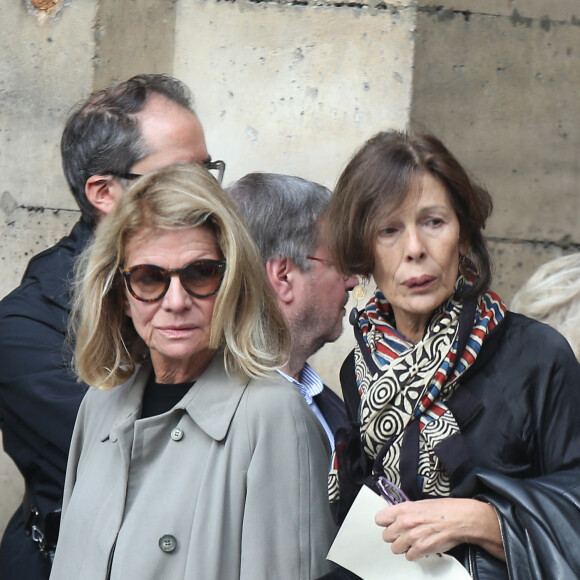 Nicole Garcia lors des obsèques de Jean Rochefort en l'église Saint-Thomas d'Aquin à Paris, le 13 octobre 2017.