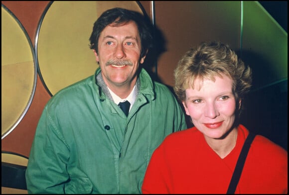 Nicole Garcia et Jean Rochefort à la première du film Péril en la demeure en 1985.