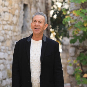 Exclusif - François Feldman sur le tournage de son clip vidéo "Le sel de la vie" à Eze. © Franz Chavaroche/Nice Matin/Bestimage