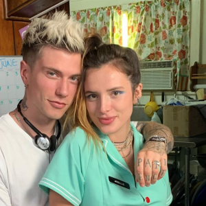 Bella Thorne et son fiancé Benjamin Mascolo. Juin 2020.