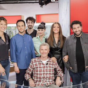 Exclusif - Pauline Clavière, Clément Viktorovitch, Roman Frayssinet, Eva Bester, Denis Brogniart, Camille Lellouche, Mouloud Achour  © Jack Tribeca/Bestimage