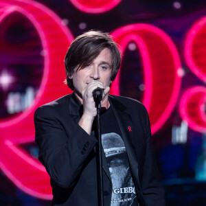 Exclusif - Thomas Dutronc - Enregistrement de l'émission "Sidaction, ensemble contre le Sida - Merci Line" au Paradis Latin à Paris, qui sera diffusée le 27 mars sur France 2. Le 1er mars 2021. © C.Guirec-C.Moreau / Bestimage