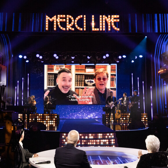 Exclusif -  David Furnish et son mari Elton John - Enregistrement de l'émission "Sidaction, ensemble contre le Sida - Merci Line" au Paradis Latin à Paris, qui sera diffusée le 27 mars sur France 2. Le 1er mars 2021. © C.Guirec-C.Moreau / Bestimage 