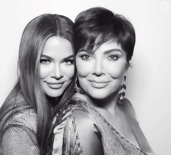 Khloé Kardashian et sa mère Kris Jenner. Novembre 2020.