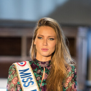 Miss France 2021 Amandine Petit lors de l'enregistrement de l'émission "Animaux Stars" présentée par Bernard Montiel et diffusée le 6 mars 2021 à 17h30, à Paris, France, le 2 février 2021. © Tiziano Da Silva/Bestimage 