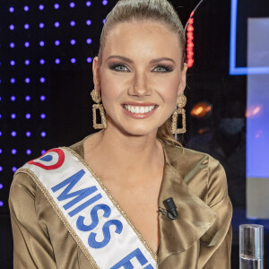 Exclusif - Amandine Petit (Miss France 2021) - Backstage de l'enregistrement de l'émission "A Prendre ou A Laisser (APOAL)", présentée par C.Hanouna et diffusée en direct le 26 janvier sur C8 © Jack Tribeca / Bestimage 