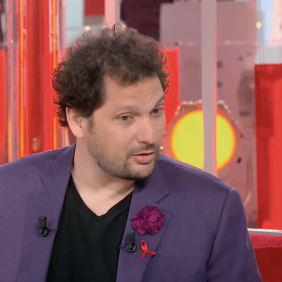 Eric Antoine invité par Michel Drucker dans "Vivement dimanche", le 28 mars 2021 sur France 2.