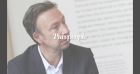 Stéphane Bern évoque sa "mère castratrice" : "J'ai été battu"