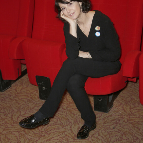 Zabou Breitman pose lors du 22ème Festival des créations Télévisuelles de Luchon le 5 Février 2020. © Christophe Aubert/Bestimage