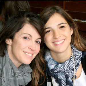 Zabou Breitman et sa fille Anna à Roland-Garros en 2009.