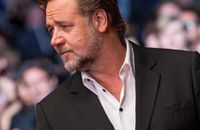 Russell Crowe en deuil : hommage de l'acteur à son père, "le plus doux des hommes"
