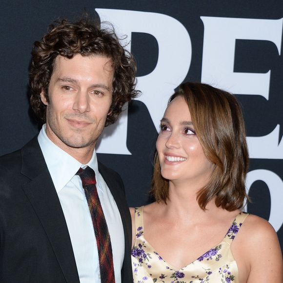 Adam Brody a eu un mot pour sa femme Leighton Meester dans le podcast "Unqualified", animé par Anna Faris.