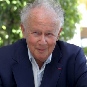 Exclusif - Philippe Bouvard pose à Cannes