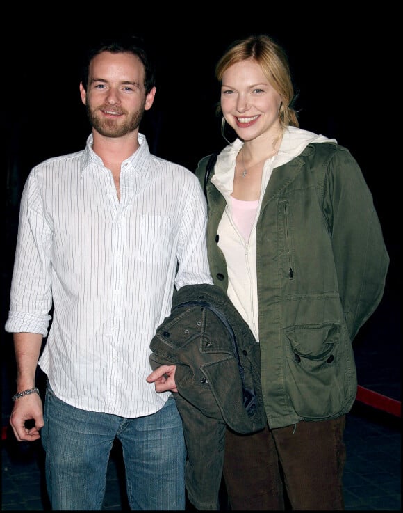 Laura Prepon et Christopher Masterson - Le styliste Roberto Cavalli lance sa marque de vodka à Los Angeles. Le 11 mai 2006.