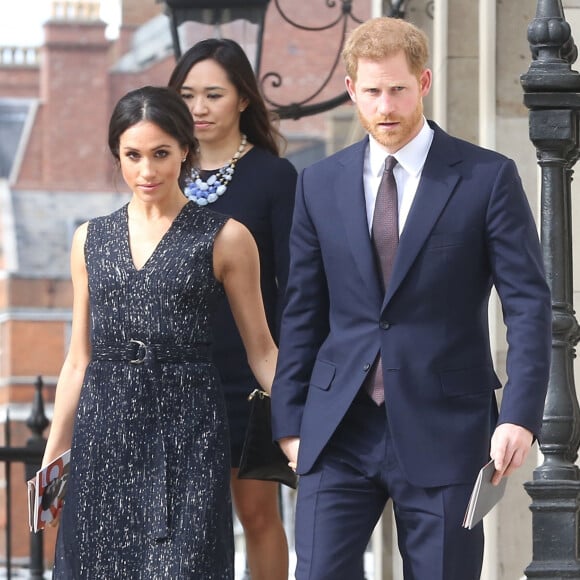 Le prince Harry et Meghan Markle ont assisté à l'office religieux en mémoire de Stephen Lawrence, un jeune homme noir britannique tué en 1993 à l'âge de 18 ans lors d'un meurtre raciste, à l'église St Martin-in-the-Fields à Londres, un mois avant leur mariage.