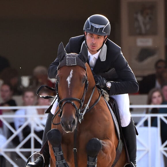 Steve Guerdat pendant la dernière journée du Jumping de Cannes le 11 juin 2016 au stade des Hespérides. © Bruno Bebert/Bestimage