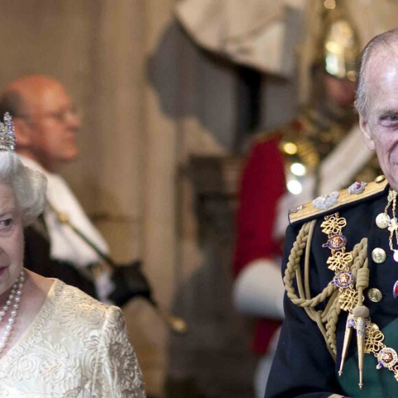 La reine Elizabeth et son mari le prince Philip au Parlement à Londres, en 2010.