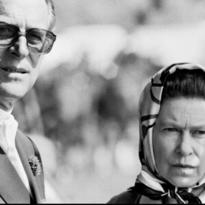 La reine Elizabeth et son mari le prince Philip en 1982 à Windsor.