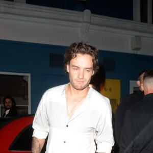 Liam Payne quitte une fête d'anniversaire d'amis à Londres. Le 25 juillet 2020.