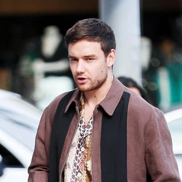 Liam Payne est allé déjeuner avec un ami dans le quartier de Beverly Hills à Los Angeles, le 21 janvier 2020.