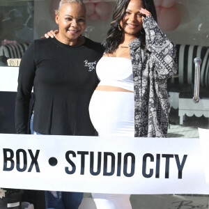 Christina Milian, enceinte, inaugure son food truck Beignet Box à Studio City le 9 avril 2021. 