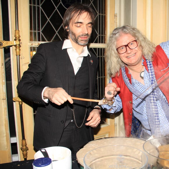 Exclusif - Cédric Villani, Pierre-Jean Chalençon - Dîner chez Pierre-Jean Chalençon à Paris, le 14 mai 2020. © Baldini / Bestimage