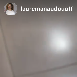 Laure Manaudou dévoile un petit tatouage temporaire fait sur son fils, le mercredi 14 avril 2021.