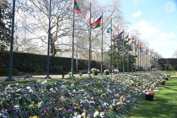 Les hommages au prince Philip dans les jardins de Marlborough House à Londres le 15 avril 2021.