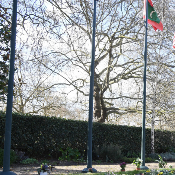 Les hommages au prince Philip dans les jardins de Marlborough House à Londres le 15 avril 2021.