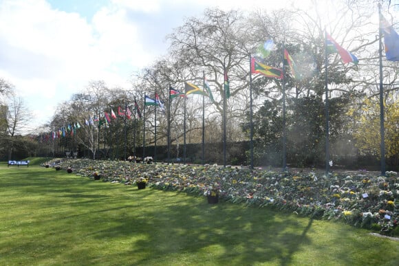 Les hommages au prince Philip dans les jardins de Marlborough House à Londres le 15 avril 2021.
