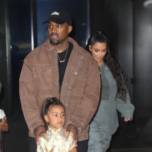 Kim Kardashian avec son mari Kanye West fêtent les 5 ans de leur fille North West accopagnée de son amie Ryan à New York le 15 juin 2018.