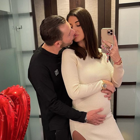 Martika Caringella, enceinte, et son compagnon Umberto Torretto, le mois dernier.