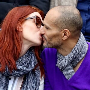 Audrey Fleurot et Djibril Glissant dans les tribunes des internationaux de France de Roland Garros à Paris le 4 juin 2016. © Moreau - Jacovides / Bestimage