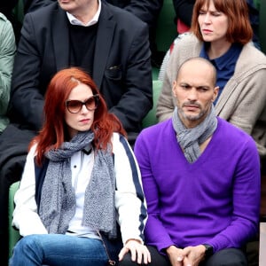 Audrey Fleurot et Djibril Glissant dans les tribunes des internationaux de France de Roland Garros à Paris le 4 juin 2016. © Moreau - Jacovides / Bestimage