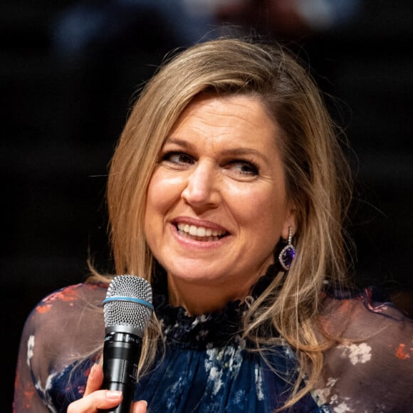 La reine Maxima des Pays-Bas est en visite au ITA (International Theater Amsterdam) appelé auparavant Stadsschouwburg. Le 15 avril 2021.