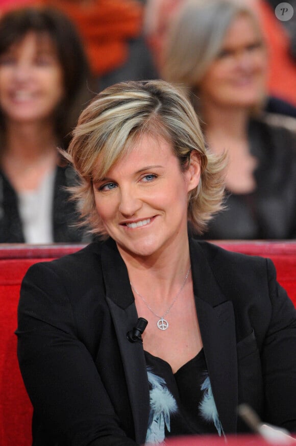 Celine Geraud - Enregistrement de l'emission "Vivement Dimanche" a Paris le 12 Decembre et qui sera diffusee le 16 Decembre 2012.