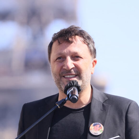 Arthur (Jacques Essebag) - Arrivées des people à la manifestation de soutien à la famille de Sarah Halimi sur la place du Trocadéro à Paris le 25 avril 2021. © Cyril Moreau/Bestimage