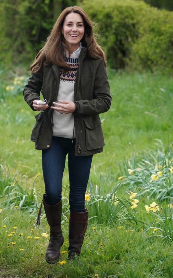 Catherine (Kate) Middleton, duchesse de Cambridge (avec sa paire de bottes Penelope Chilvers), visite la ferme du manoir à Little Stainton, Royaume Uni