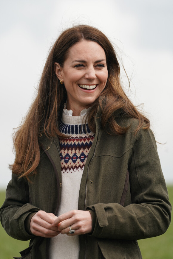 Catherine (Kate) Middleton, duchesse de Cambridge, visite la ferme du manoir à Little Stainton, Royaume Uni, le 27 avril 2021.