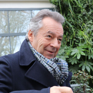 Michel Denisot - Arrivées des people à l'enregistrement de l'émission ' Vivement Dimanche ' au studio Gabriel à Paris le 13 novembre 2019.