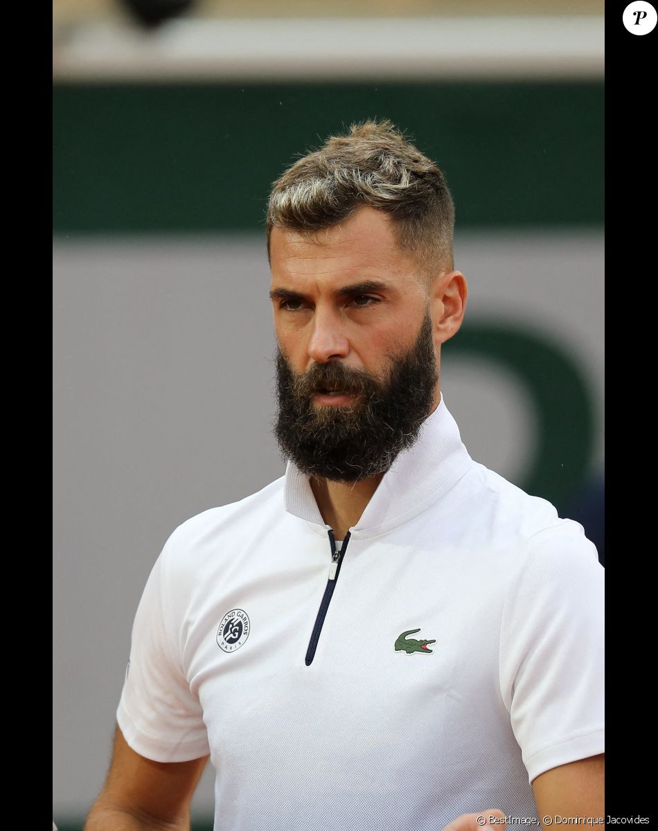 Benoit Paire se qualifie pour le deuxième tour des internationaux de tennis de Roland-Garros à Paris face au coréen Soonwoo Kwon (7-5, 6-4, 6-4) le 27 septembre 2020. © Dominique Jacovides / Bestimage