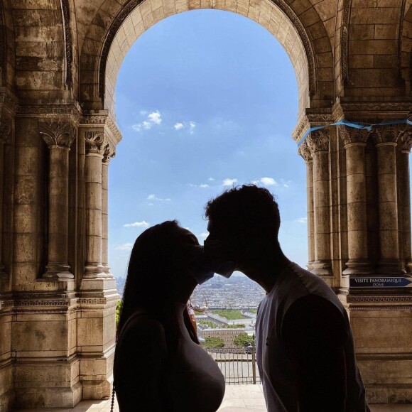 Vaimalama Chaves (Miss France 2019) et son compagnon Nicolas Fleury, heureux et amoureux.