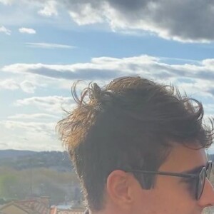 Vaimalama Chaves (Miss France 2019) et son compagnon Nicolas Fleury, heureux et amoureux.