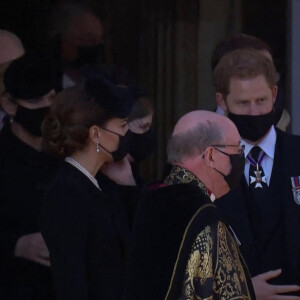 Le prince William, duc de Cambridge, et le prince Harry, duc de Sussex, Sorties des funérailles du prince Philip, duc d'Edimbourg à la chapelle Saint-Georges du château de Windsor, Royaume Uni, le 17 avril 2021.