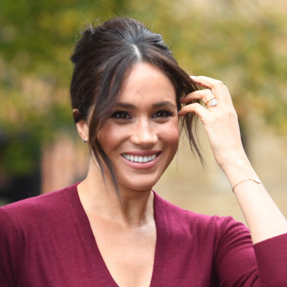 Le prince Harry, duc de Sussex, et Meghan Markle, duchesse de Sussex, participent à une réunion sur l'égalité des genres avec les membres du Queen's Commonwealth Trust au château de Windsor, le 25 octobre 2019.