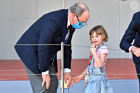 Le prince Albert II de Monaco, la princesse Gabriella - Les enfants du prince Albert II de Monaco assistent au E-Prix De Monaco 2021 depuis le podium le 8 mai 2021 © Bruno Bebert / Bestimage