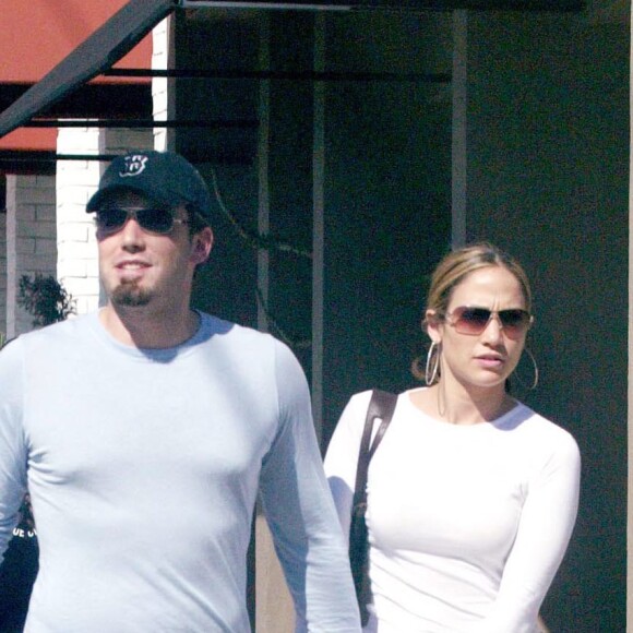 Jennifer Lopez et Ben Affleck à Hollywood en 2003.